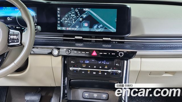 Kia Canival 2021 — photo 26