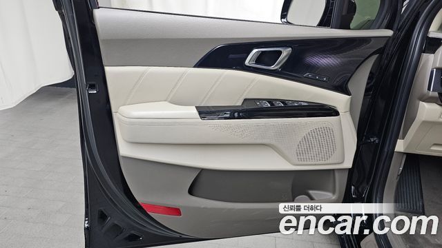 Kia Canival 2021 — photo 14