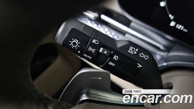 Kia Canival 2021 — photo 28