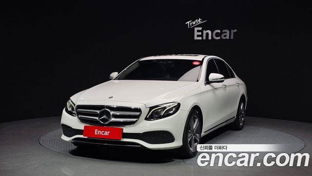 Mercedes-Benz E-Class 2018 — photo 1