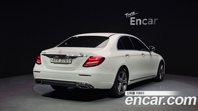 Mercedes-Benz E-Class 2018 — photo 2