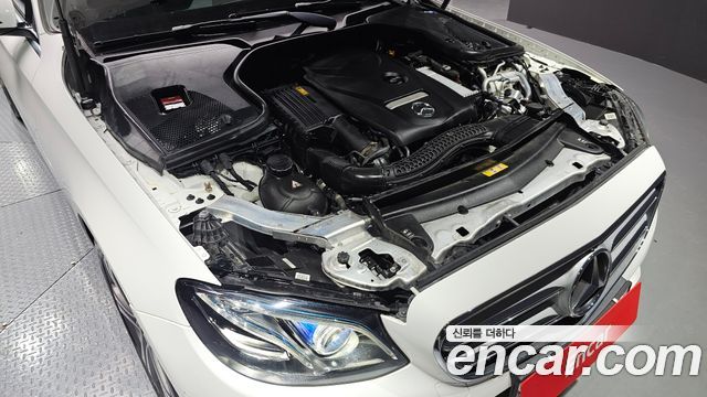 Mercedes-Benz E-Class 2018 — photo 6