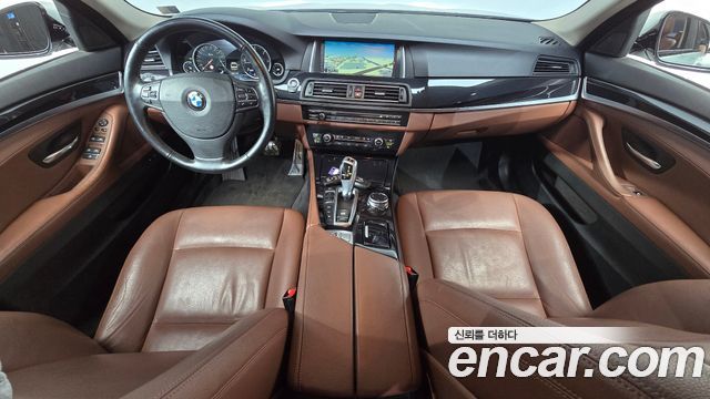 BMW 5-Series 2016 — photo 7