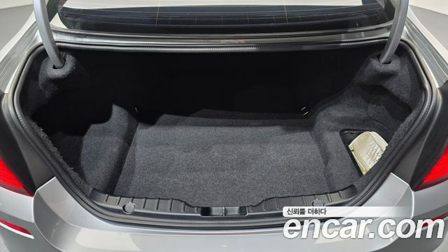 BMW 5-Series 2016 — photo 20