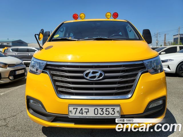 Hyundai Starex 2021 — photo 2