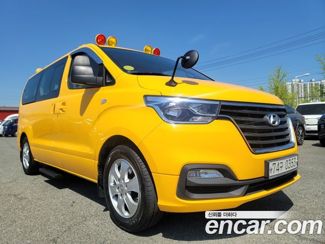 Hyundai Starex 2021 — photo 3