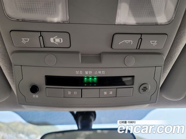 Hyundai Starex 2021 — photo 11