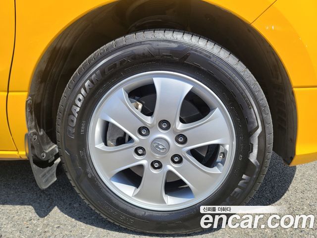 Hyundai Starex 2021 — photo 14