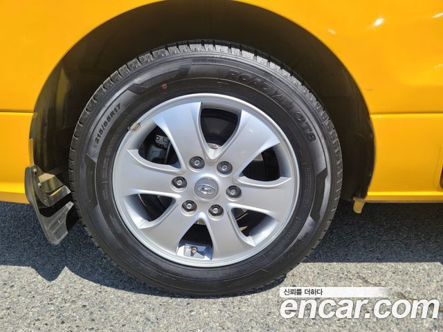 Hyundai Starex 2021 — photo 15