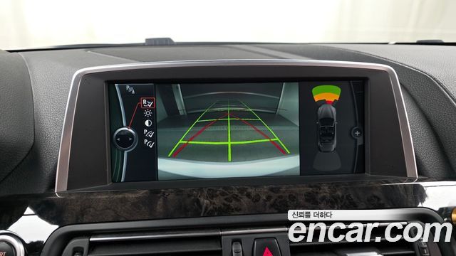 BMW 6-Series 2012 — photo 15