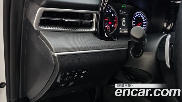 Kia K5 2023 — photo 16