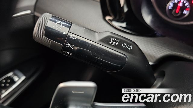 Kia K5 2023 — photo 17