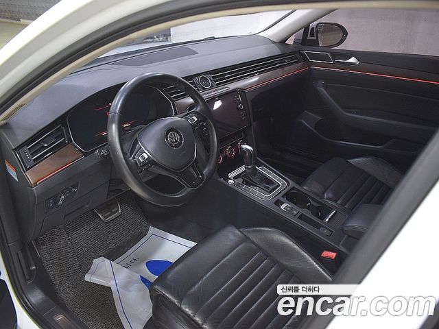 Volkswagen Passat 2018 — photo 6