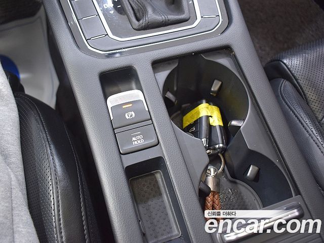 Volkswagen Passat 2018 — photo 13