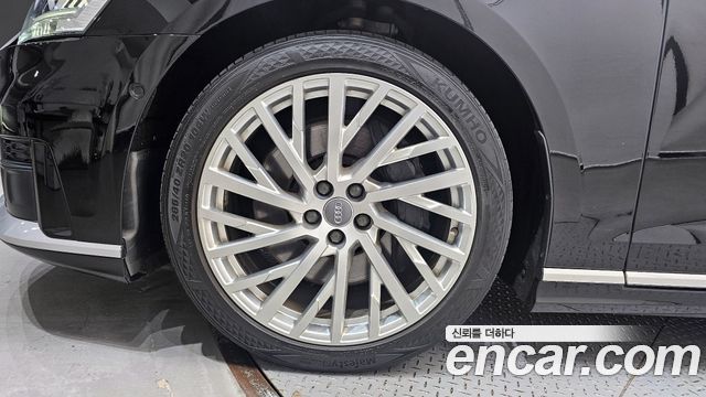 Audi A8 2020 — photo 5