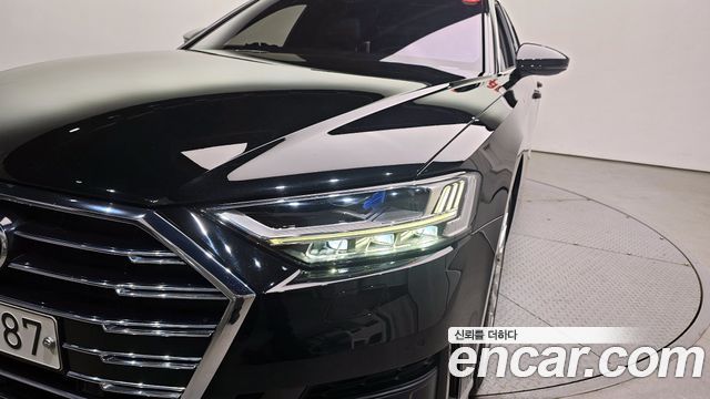 Audi A8 2020 — photo 8