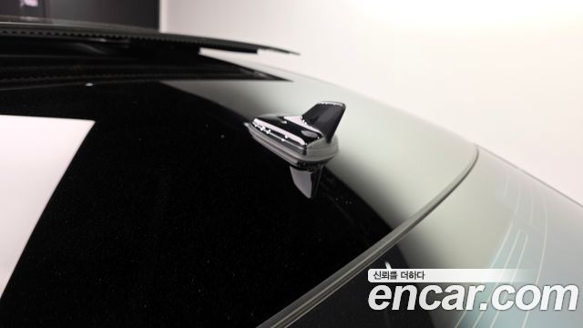 Audi A8 2020 — photo 30