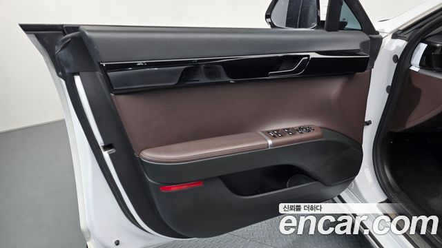 Hyundai Grandeur 2023 — photo 14