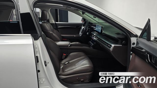 Hyundai Grandeur 2023 — photo 16