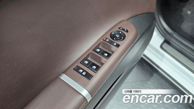 Hyundai Grandeur 2023 — photo 28