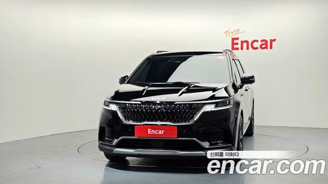 Kia Canival 2023 — photo 3
