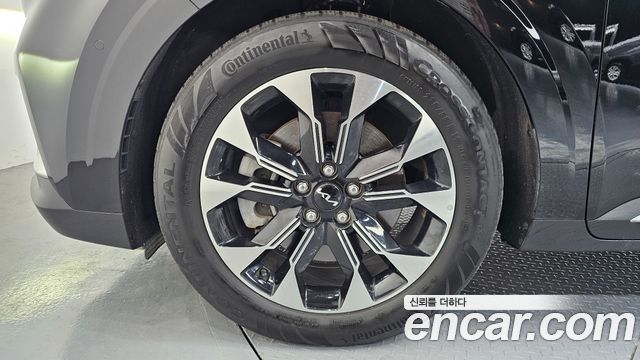 Kia Canival 2023 — photo 5