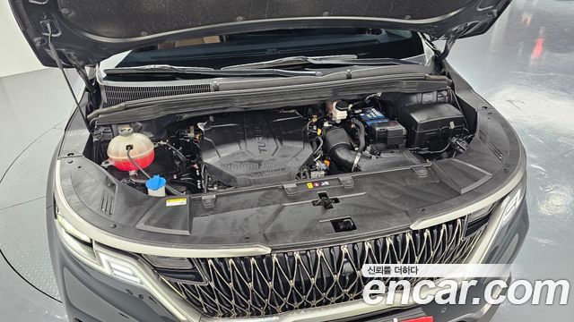 Kia Canival 2023 — photo 6