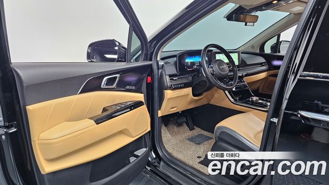Kia Canival 2023 — photo 13