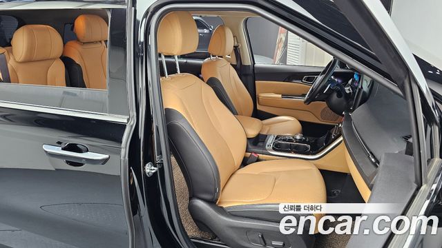 Kia Canival 2023 — photo 18