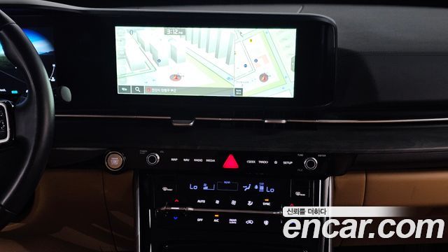 Kia Canival 2023 — photo 26
