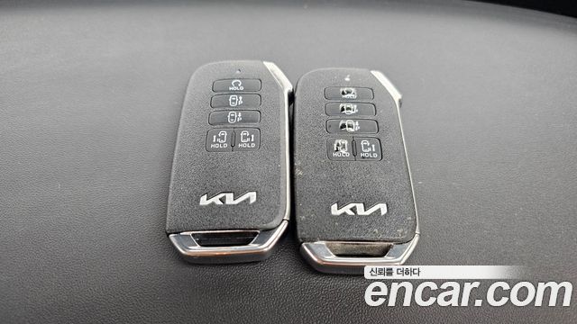 Kia Canival 2023 — photo 29