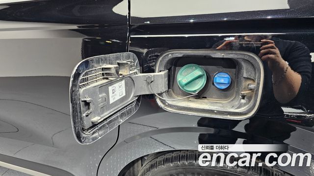 Kia Canival 2023 — photo 37