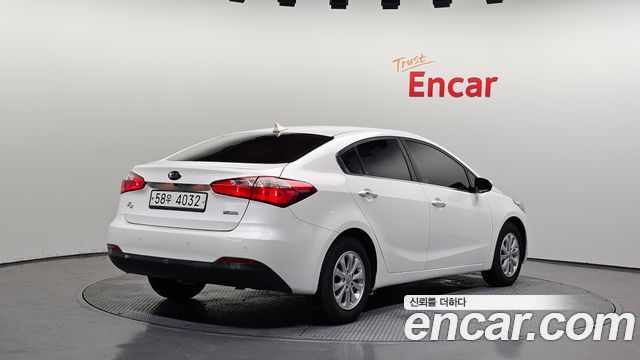 Kia K3 2015 — photo 2