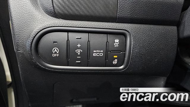 Kia K3 2015 — photo 18