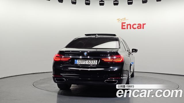 BMW 7-Series 2016 — photo 4