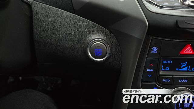 Hyundai AVANTE 2015 — photo 17