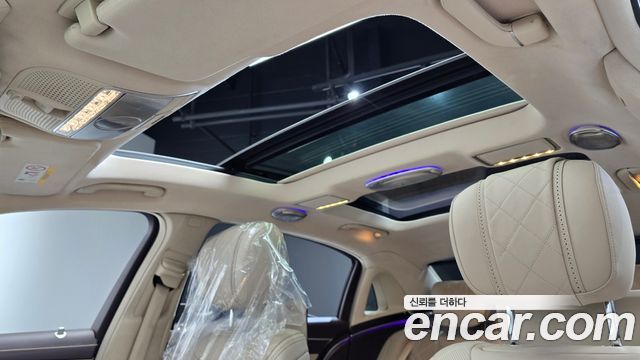 Mercedes-Benz S-Class 2020 — photo 25