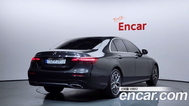 Mercedes-Benz E-Class 2021 — photo 2