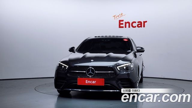 Mercedes-Benz E-Class 2021 — photo 3