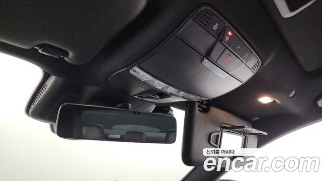 Mercedes-Benz E-Class 2021 — photo 17