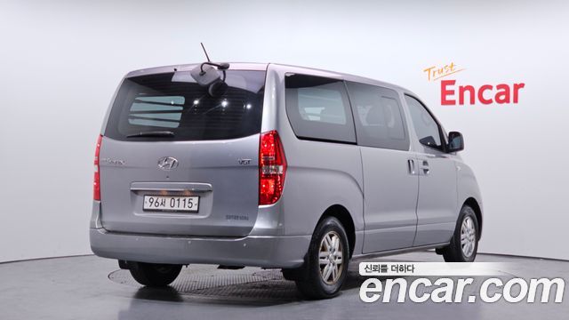 Hyundai Starex 2018 — photo 2