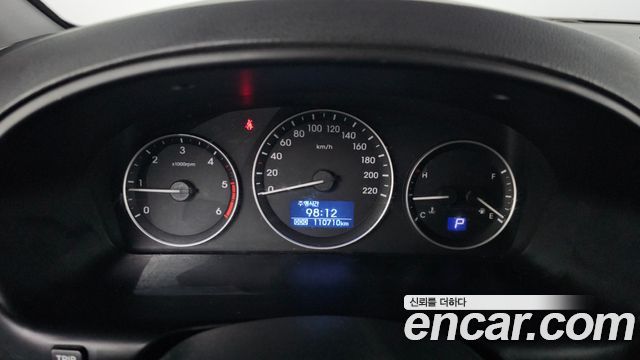 Hyundai Starex 2018 — photo 8