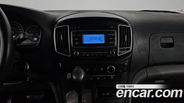 Hyundai Starex 2018 — photo 13