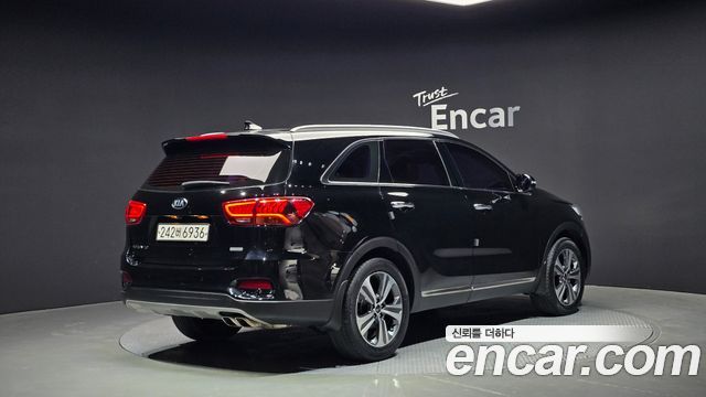 Kia Sorento 2018 — photo 2