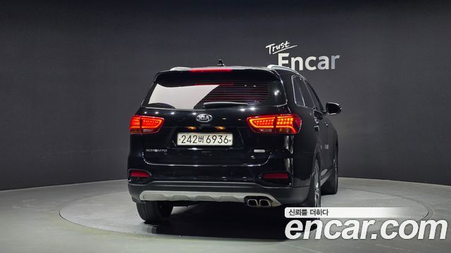 Kia Sorento 2018 — photo 4