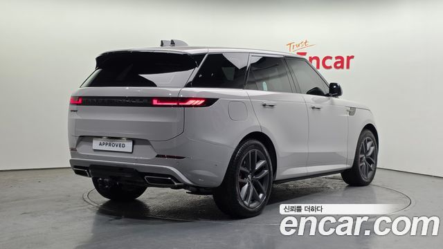 Land Rover Range Rover Sport 2025 — photo 2