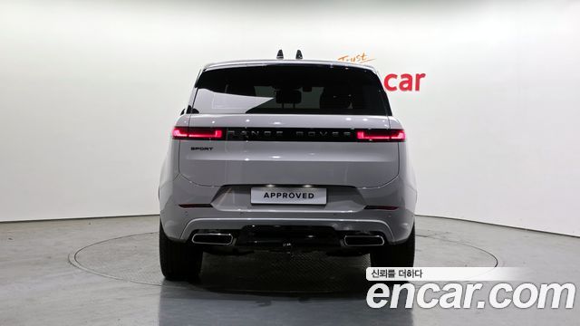 Land Rover Range Rover Sport 2025 — photo 7