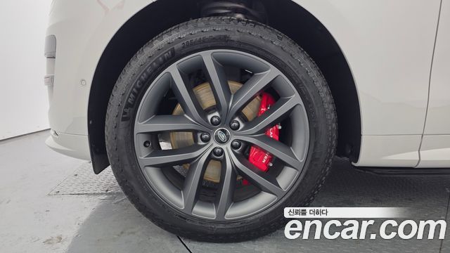 Land Rover Range Rover Sport 2025 — photo 9