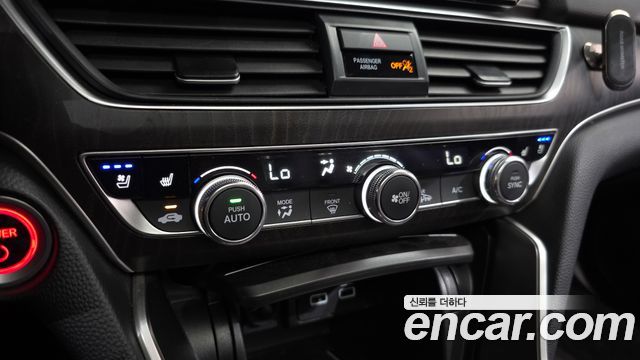 Honda Accord 2022 — photo 22