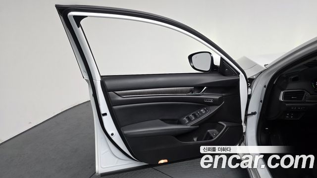 Honda Accord 2022 — photo 14